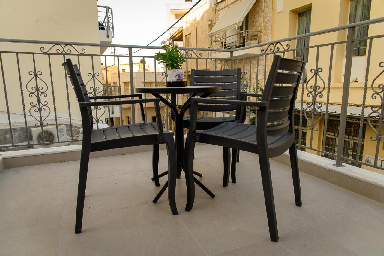 Uni Island - Center Heraklion (Crete)